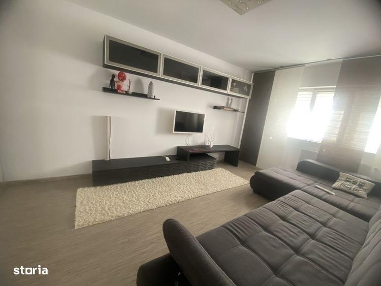 Apartament cu 3 camere în Ștefan cel Mare
