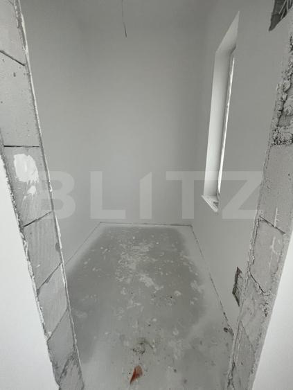 Casă individuală cu 4 camere cu Canalizare în Exterior Est