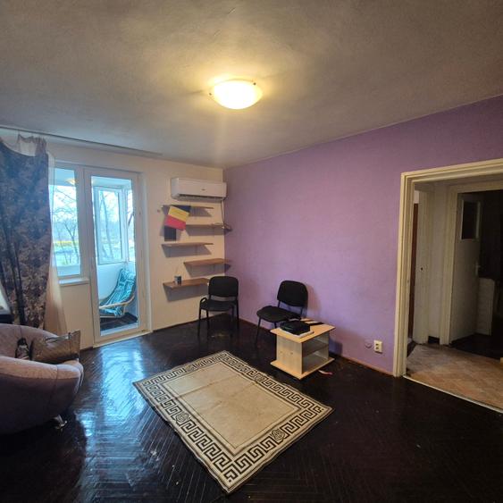 Apartament cu 2 camere semidecomandat în Basarab