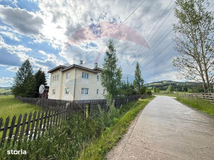 Casă cu 4 camere în Șaru Dornei