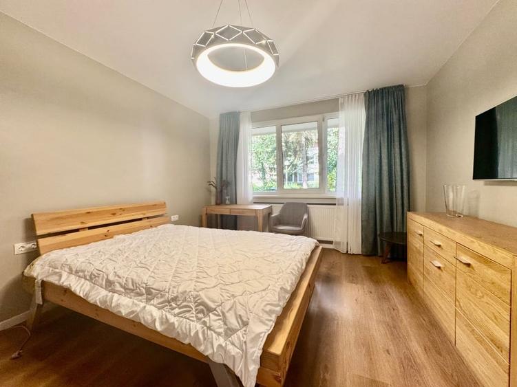 Apartament cu 2 camere decomandat, mobilat în Cornișa