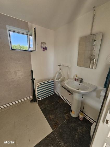 Casă cu 4 camere cu Teren 350 Mp în Podgoria