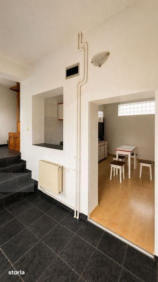 Casă cu 8 camere cu Teren 688 Mp în Pârneava