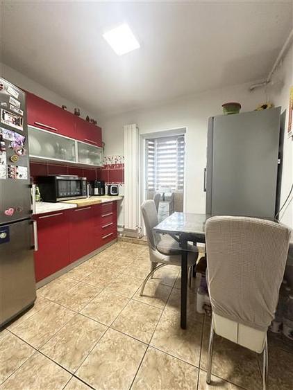 Apartament 3 Camere Decomandat Zona Far - 19