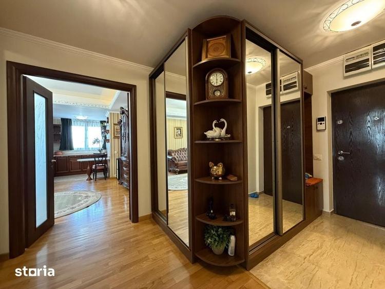 Apartament cu 3 camere, mobilat în Aviației