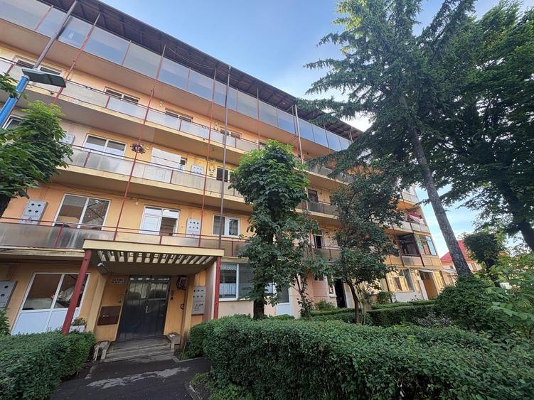 Apartament cu 2 camere decomandat în Griviței