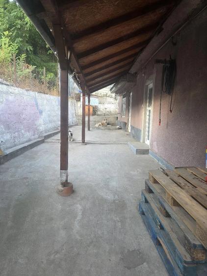 Apartament cu 2 camere nedecomandat în Muncitoresc