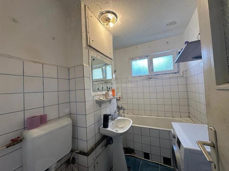 Apartament cu 2 camere semidecomandat în Cuptoare (Reșița)