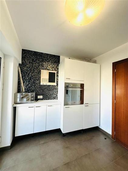 Apartament cu 2 camere decomandat, mobilat în Splaiul Unirii