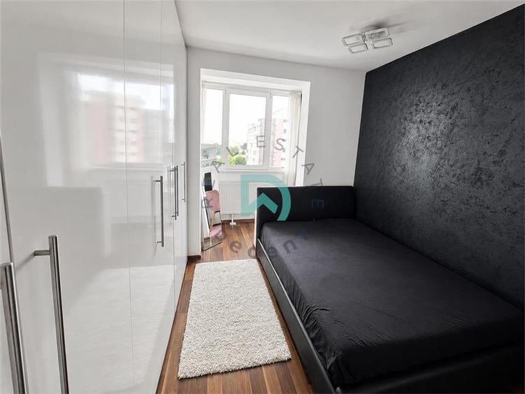 Apartament cu 3 camere circular în Calea București
