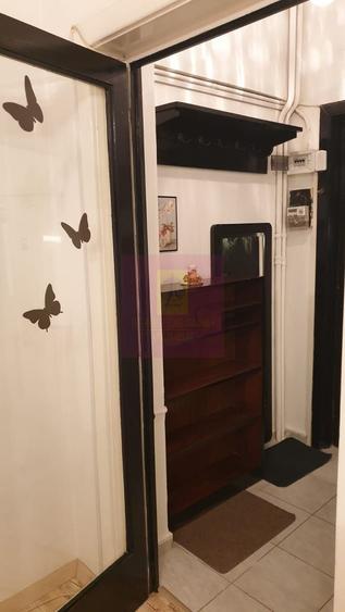 Garsonieră semidecomandată, mobilată în P-ța Romană