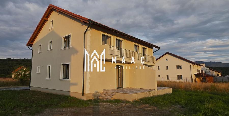 Duplex cu 4 camere cu Canalizare în Exterior Sud