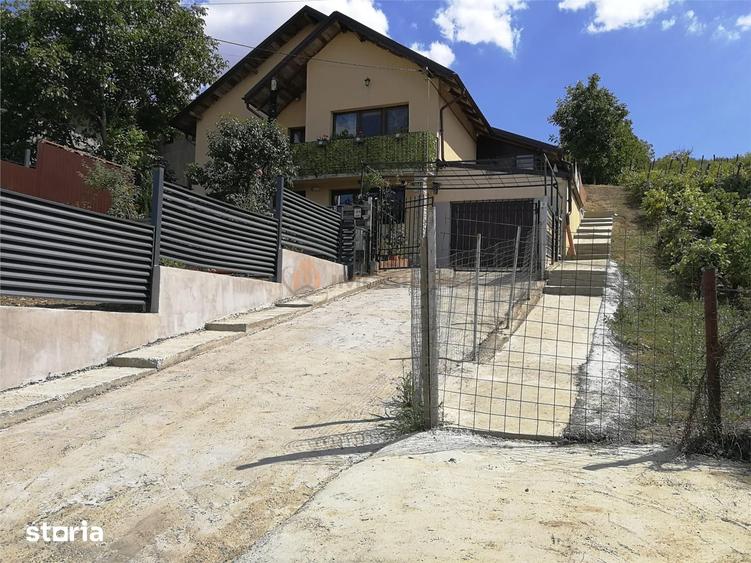 Casă cu 4 camere cu Teren 1136 Mp în Miroslava