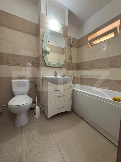 Apartament cu 2 camere decomandat în Micro 6