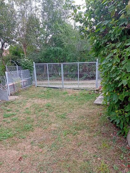Casă cu 2 camere cu Teren 392 Mp în Rugășești