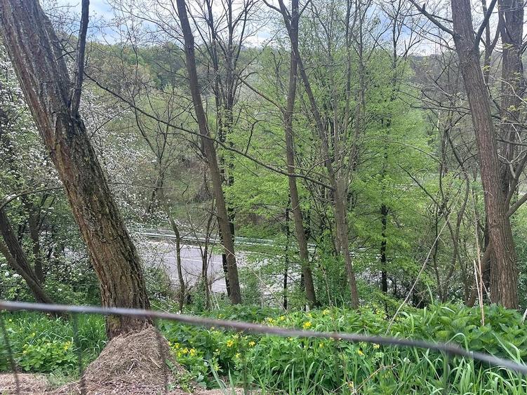 Spațiu comercial, de 900 mp, în Hotarele