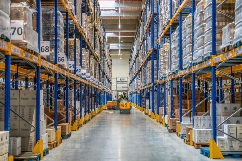 Spațiu industrial, de 17,734 mp, în Dragomirești-Vale