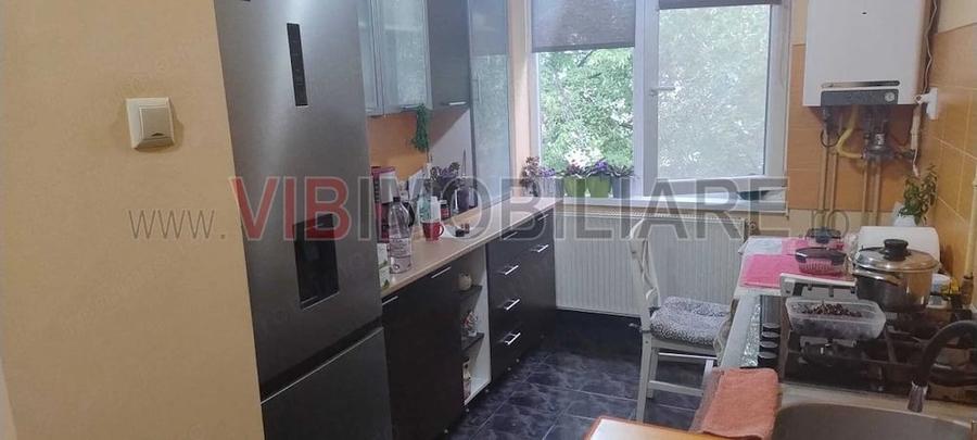 Apartament cu 2 camere semidecomandat în Tipografilor
