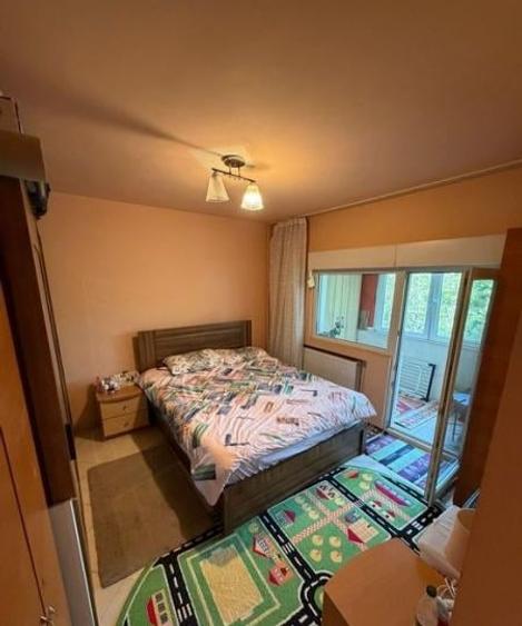 Apartament cu 3 camere decomandat în Tomis Nord