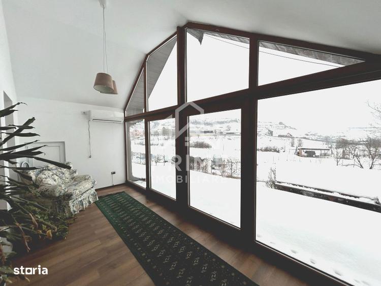 Casă cu 7 camere cu Teren 1004 Mp în Central