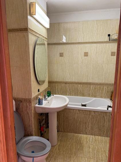 Apartament cu 3 camere decomandat în Decebal