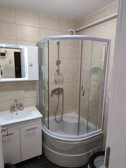 Apartament cu 2 camere semidecomandat în Roșu
