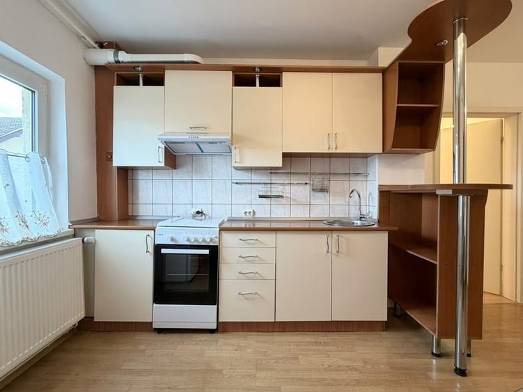 Apartament cu 2 camere semidecomandat în Olimpia-Stadion