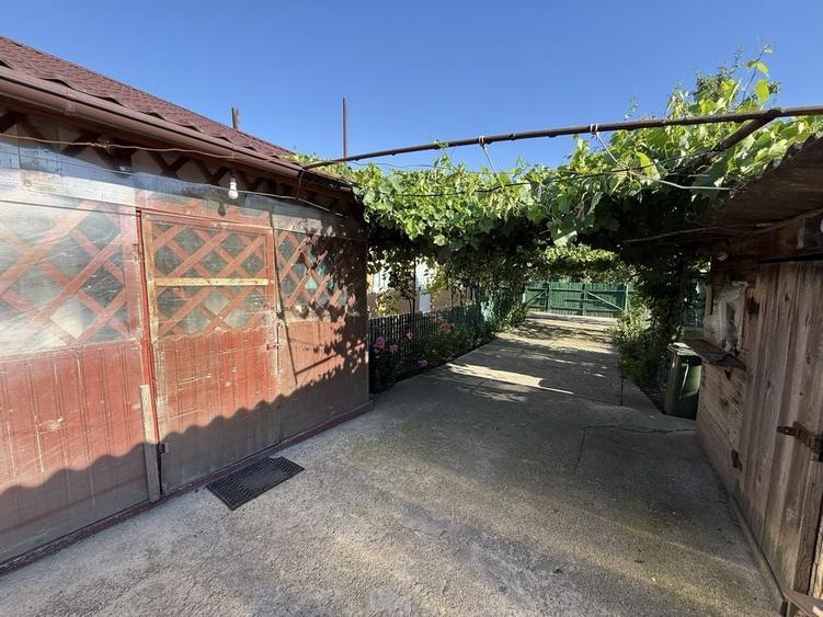 Casa de vanzare / com. Gherghita / 4 camere / Baie / Bucatarie / Gaze / Centrala / 1.500 mp - 9