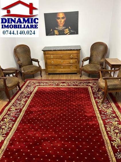 Apartament cu 3 camere decomandat în Central