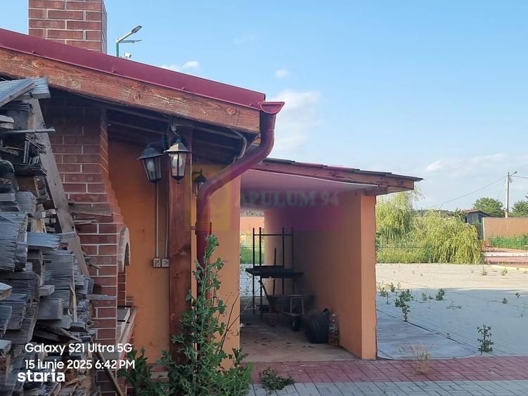 Casă cu 4 camere cu Teren 6000 Mp în Teișori