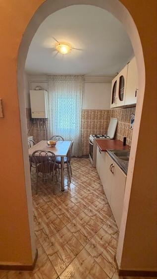 Apartament cu 2 camere decomandat în 9 Mai