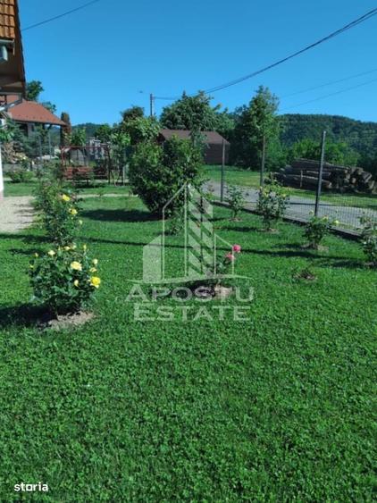 Casă cu 2 camere cu Teren 3515 Mp în Central