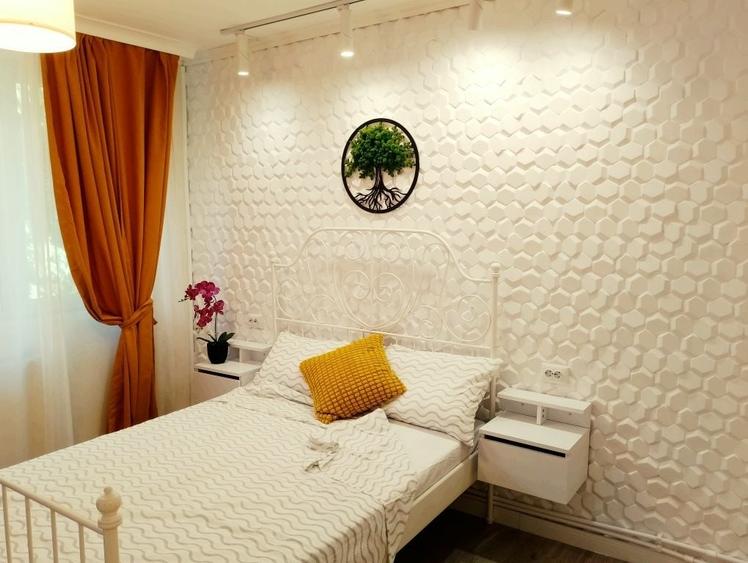 Apartament cu 3 camere semidecomandat în Obor