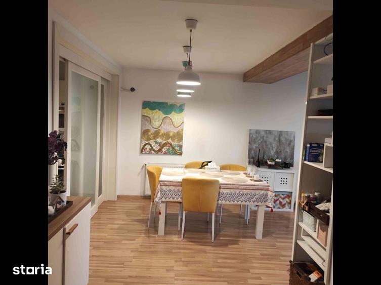 Casă cu 4 camere cu Teren 1011 Mp în Calea București