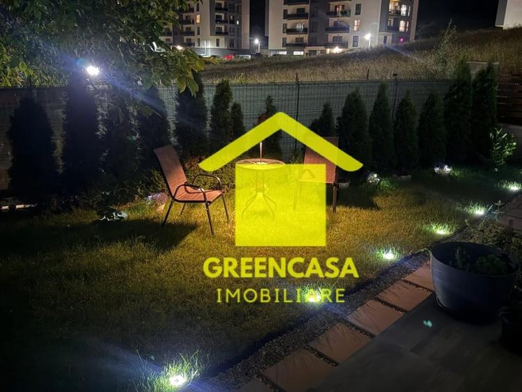 Duplex cu 4 camere cu Canalizare în Florești