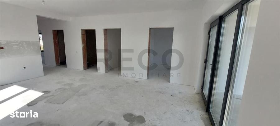 Casă cu 3 camere cu Teren 553 Mp în Sântandrei