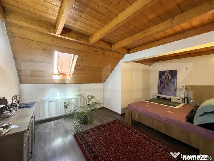 Casă cu 3 camere cu Teren 3000 Mp în Central