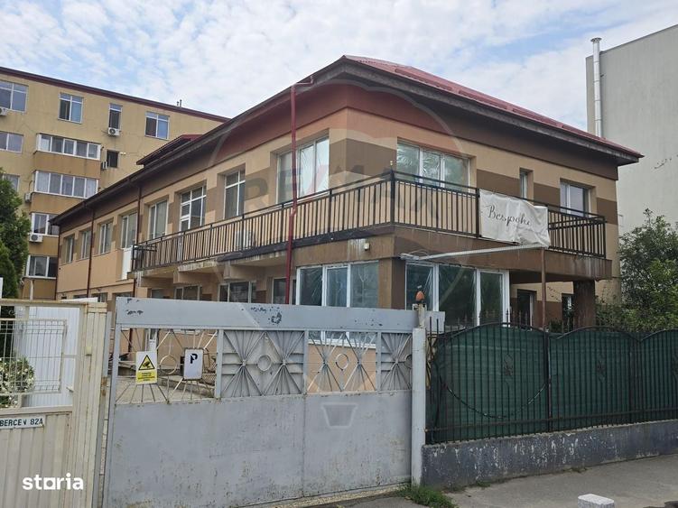 Spațiu comercial, de 600 mp, în Apărătorii Patriei