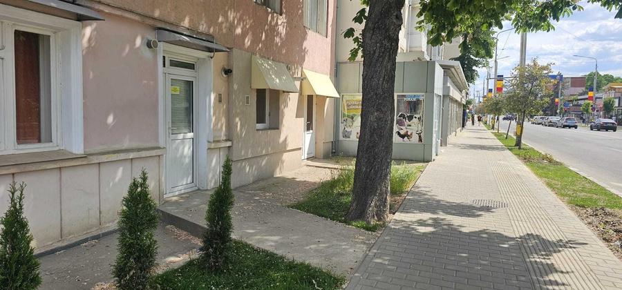 Garsonieră decomandată în Central