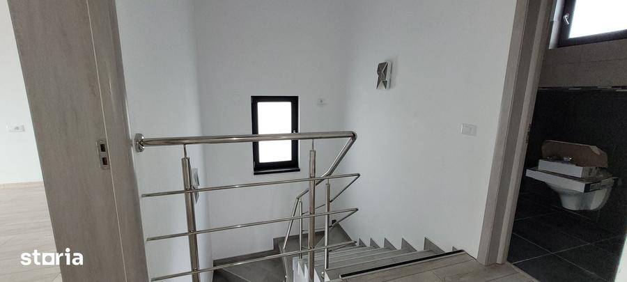 Casă cu 4 camere cu Teren 300 Mp în Cornetu