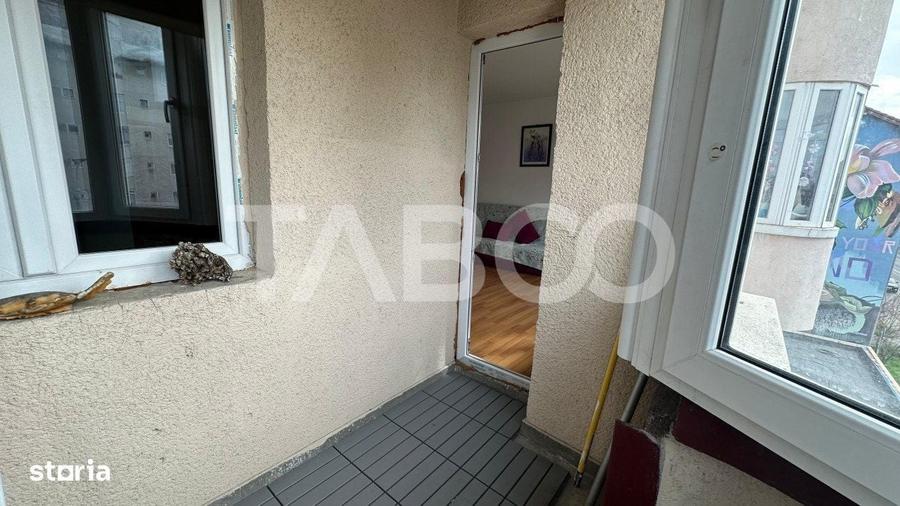 Apartament cu 3 camere decomandat în Turnișor