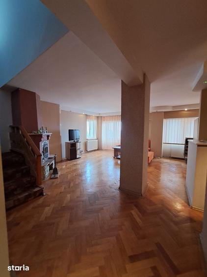 Apartament cu 4 camere în Ultracentral