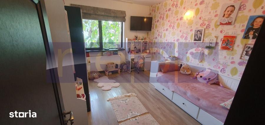 Casă cu 7 camere cu Teren 500 Mp în Dristor