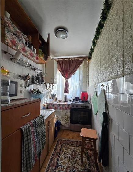 Etaj 2 - Alexandru Familial , ap 3 camere model cu geam la baie - 4