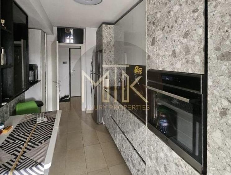 Apartament cu 3 camere decomandat, mobilat în Central