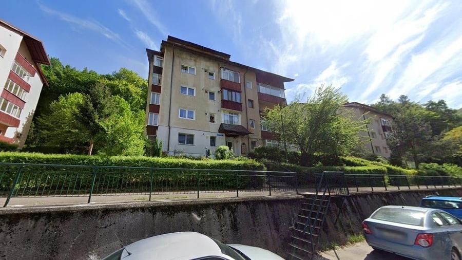 Apartament cu 2 camere decomandat în Valea Cetății