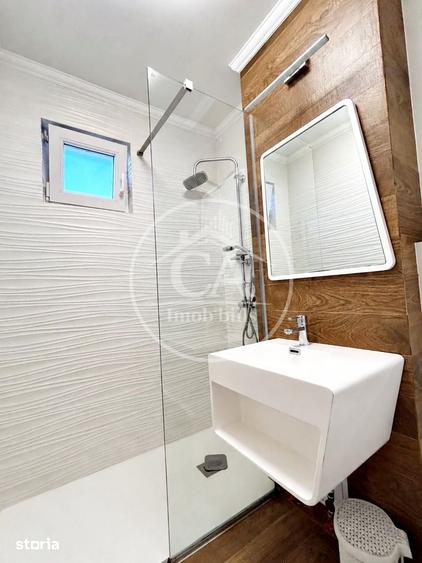 Apartament cu 3 camere decomandat în Ultracentral