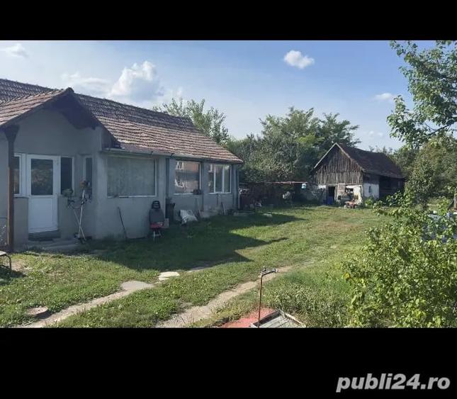 Casă cu 3 camere cu Teren 500 Mp în Central