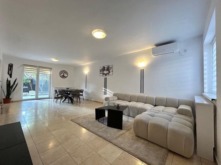 Duplex cu 5 camere cu Canalizare în Iancu Nicolae
