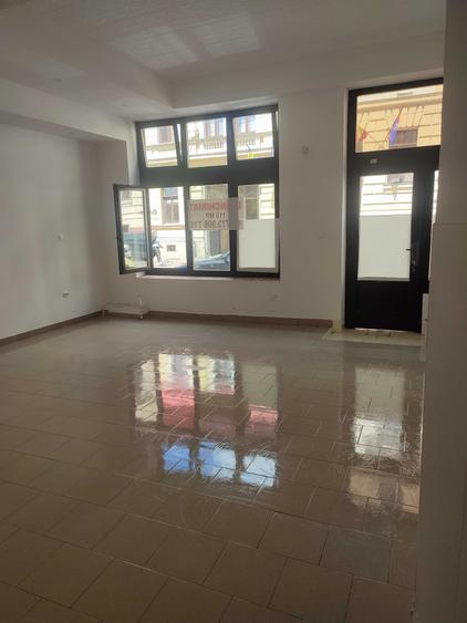 Spațiu comercial, de 106 mp, în Central